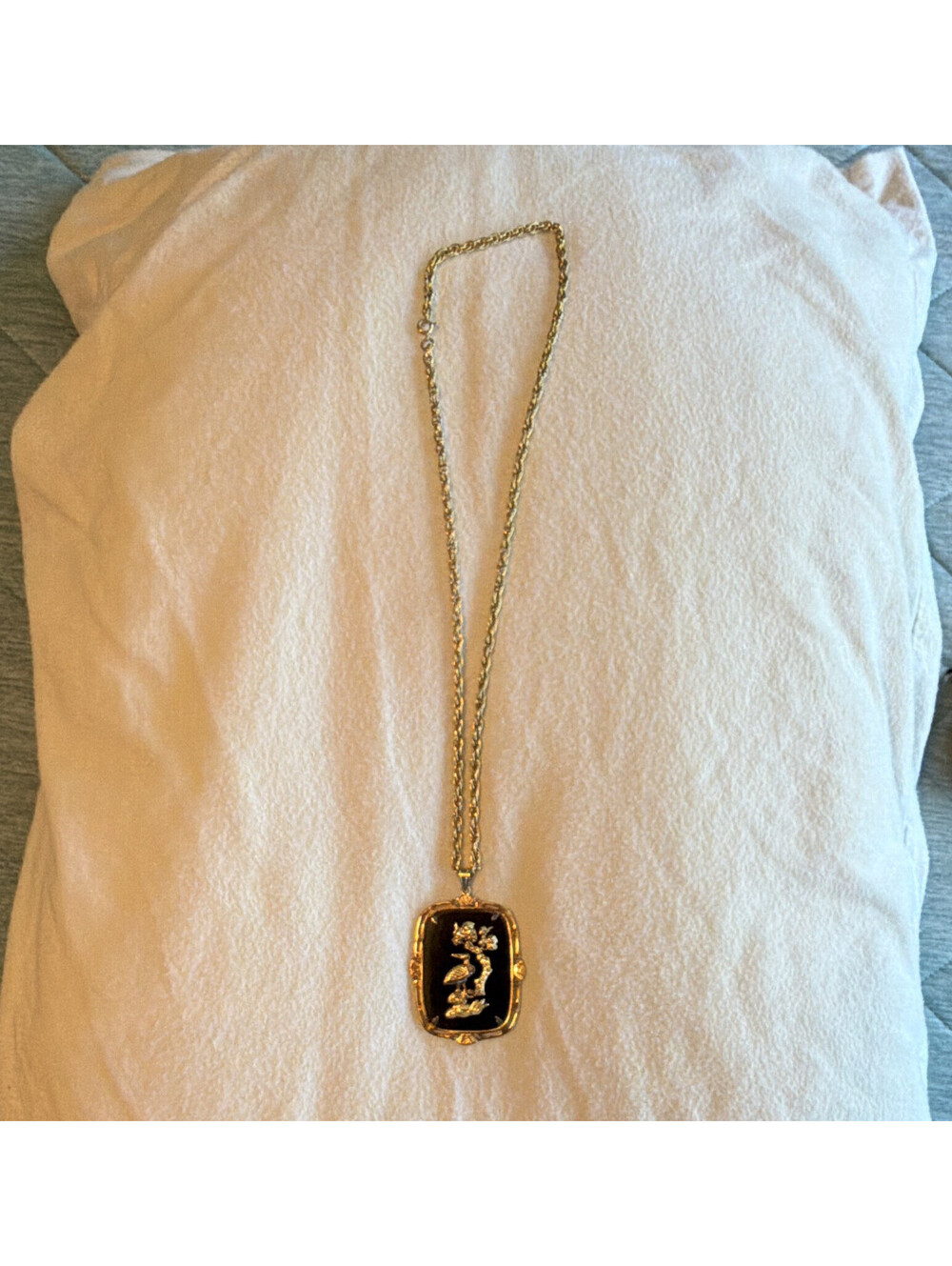 Vintage Asian Black Onyx Style Pendant Necklace Crane Bird Gold Tone